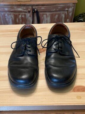 Ecco black lace shoes 90s, exc condition size 39/8 or 8.5 US